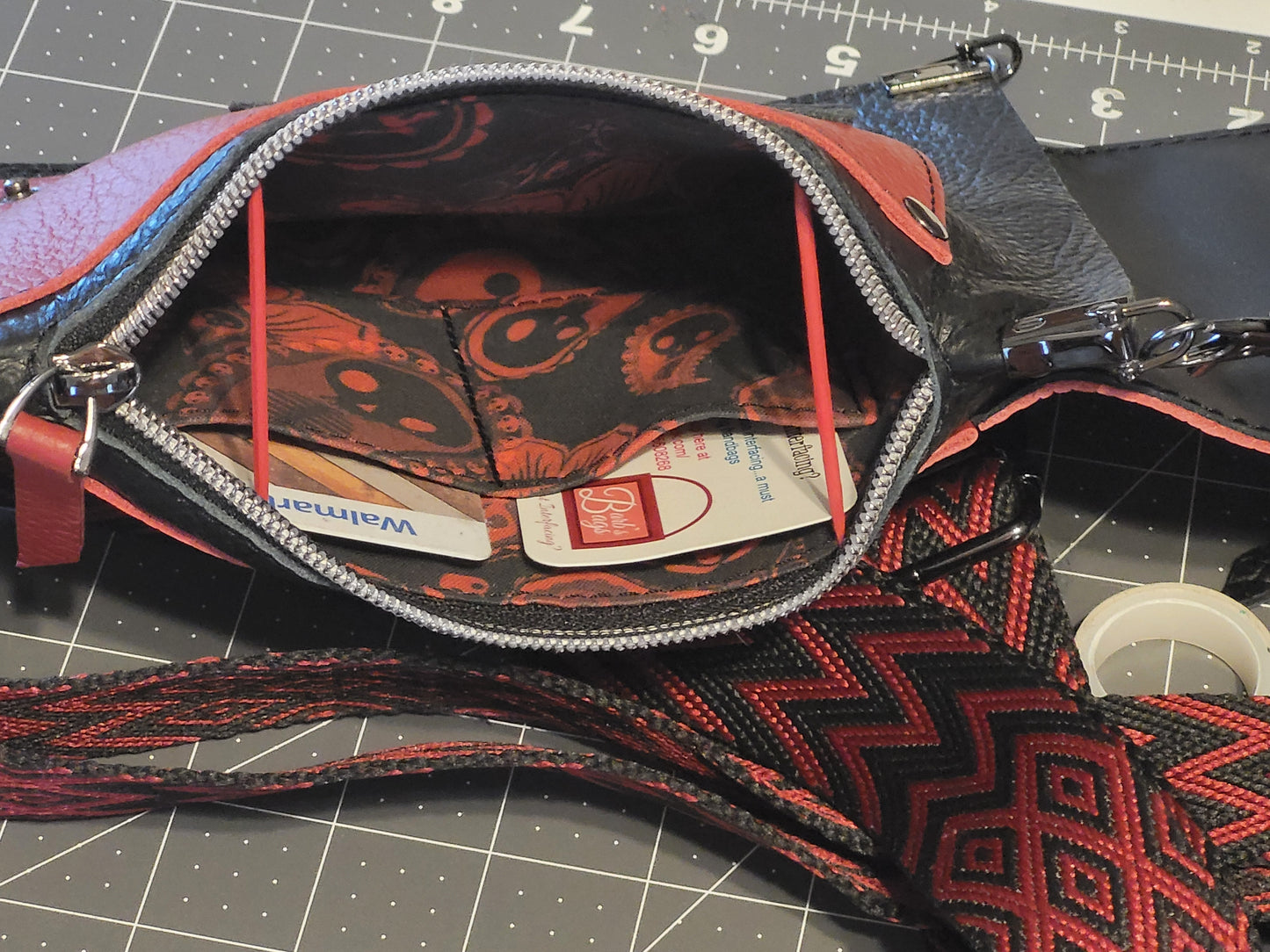 JeroniMini Phone Sling in Leather