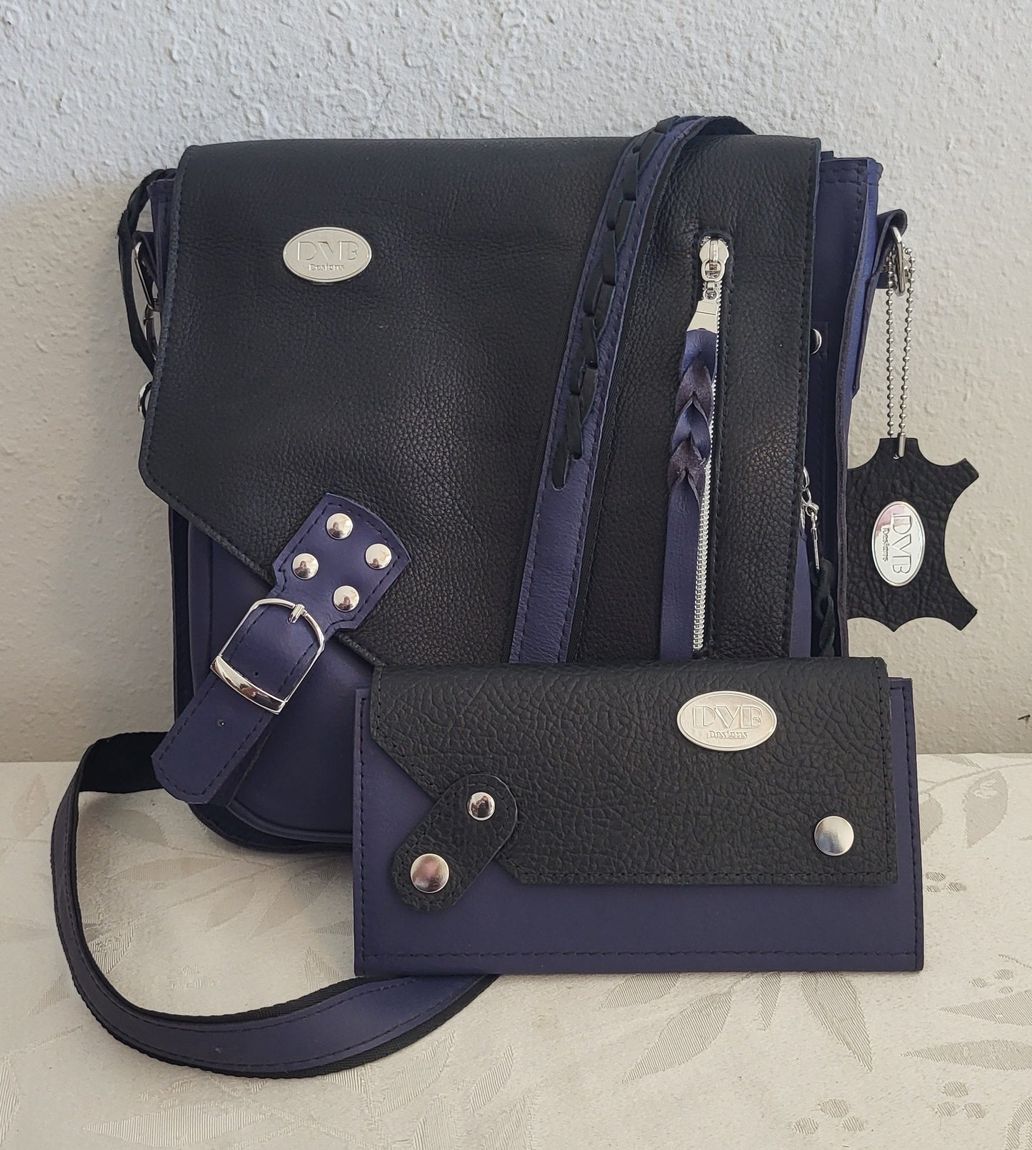 JeroniMore Messenger Bag in Leather