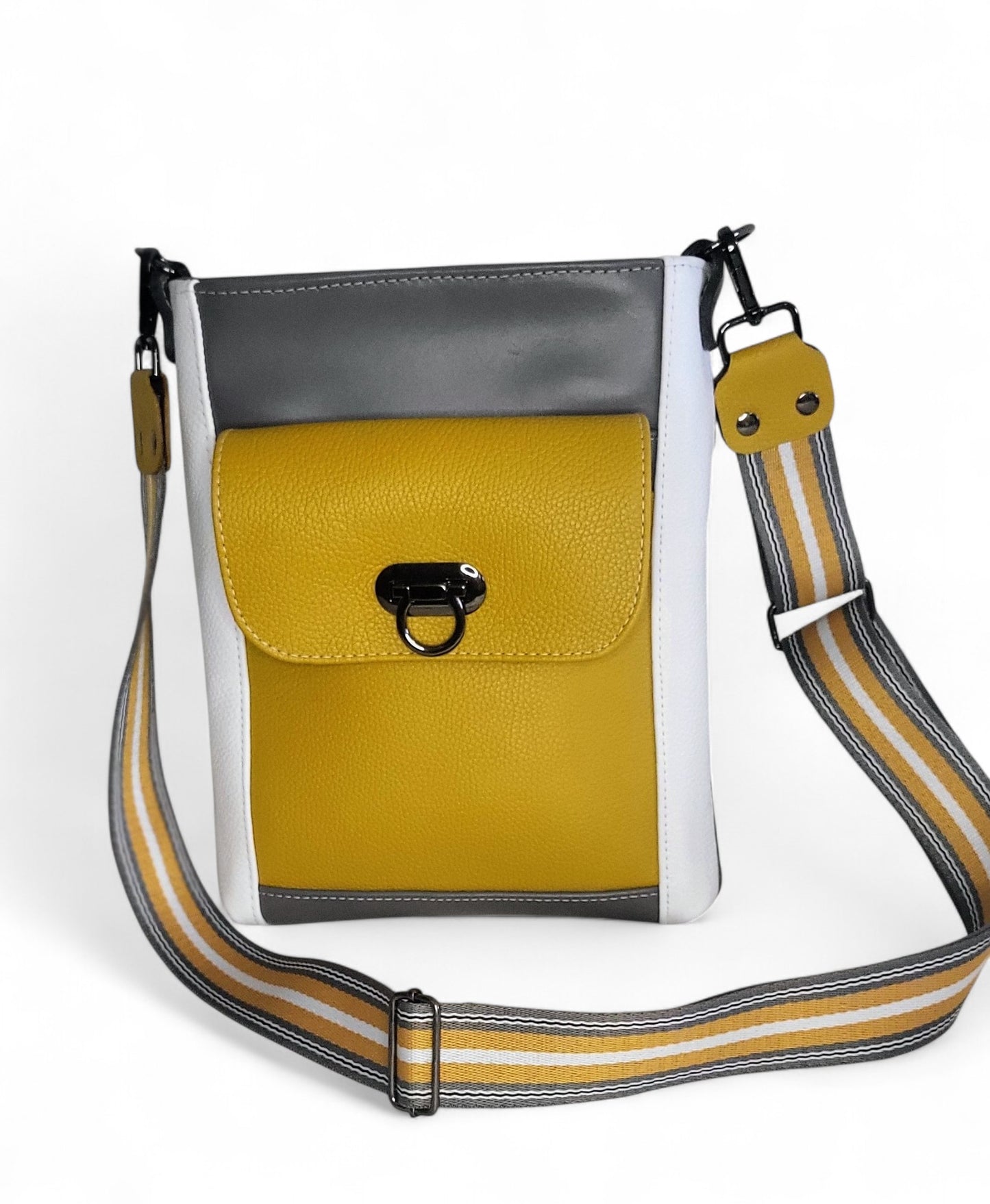 Dayla Crossbody in Leather