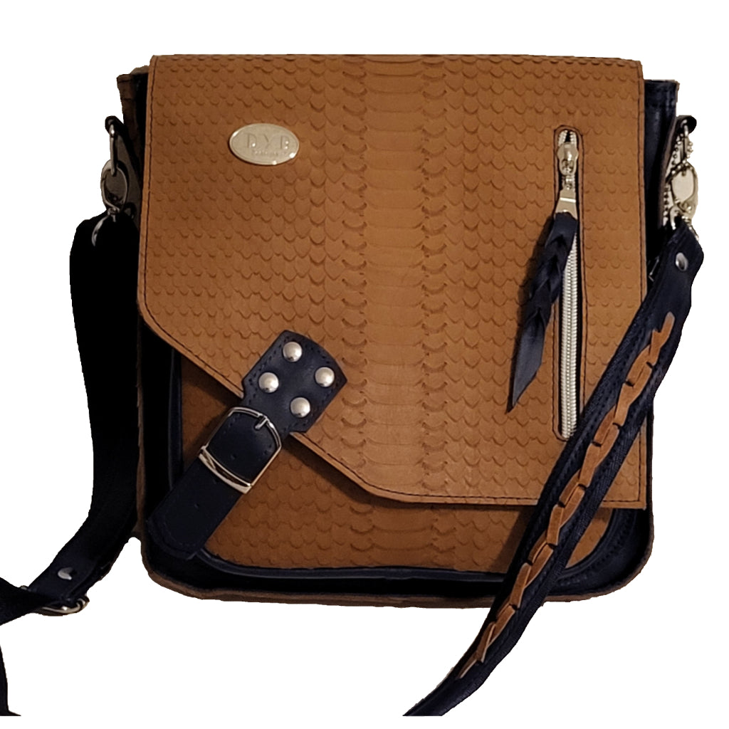 JeroniMore Messenger Bag in Leather